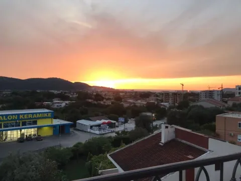 Rent, two bedroom apartment, 70m², Čeluga, Bar - image 1