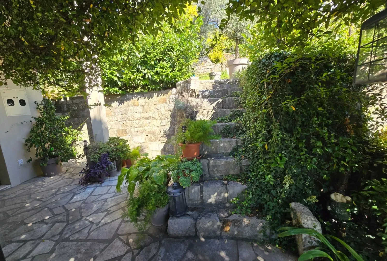 Prodaja, jednosoban stan, 50m², Kalimanj, Tivat