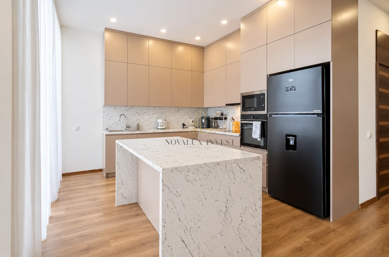 Rent, house, 450m², Krimovica, Kotor