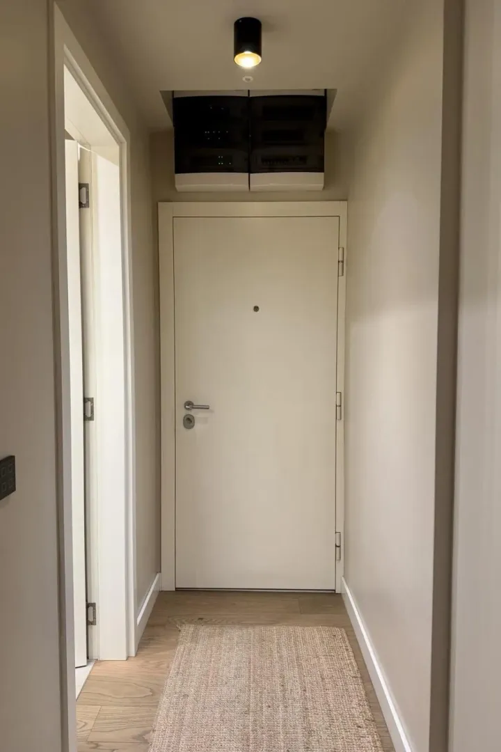 Izdavanje, trosoban stan, 100m², Kalenić Pijaca, Vračar Sve Podlokacije