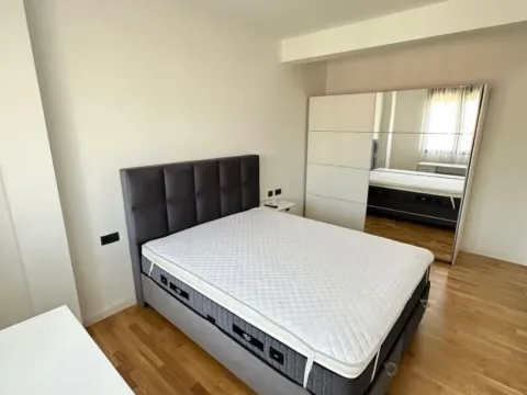 Izdavanje, trosoban stan, 130m², Dalmatinska ulica, Podgorica - image 9