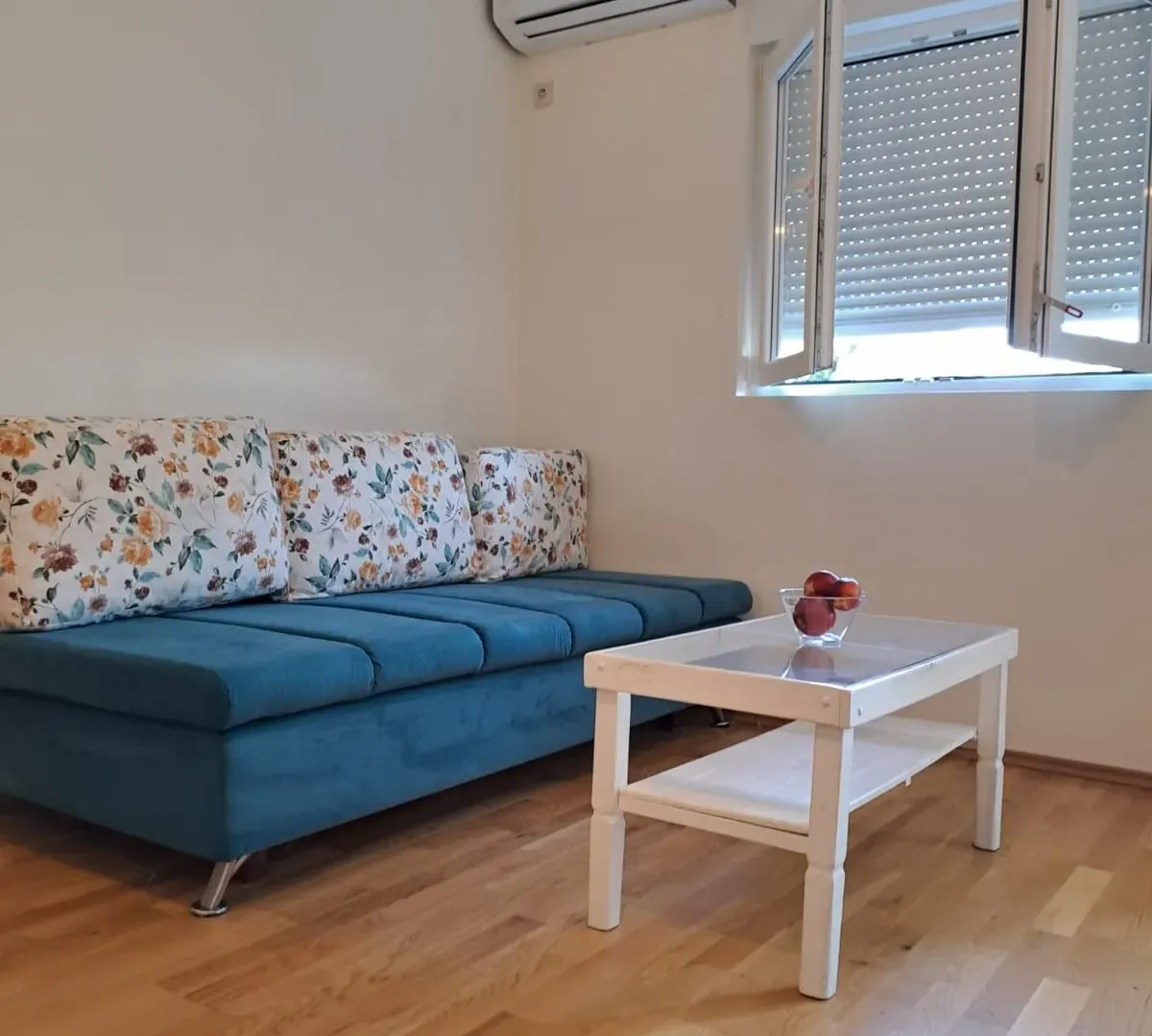 Izdavanje, kuća, 25m², Zabjelo, Podgorica
