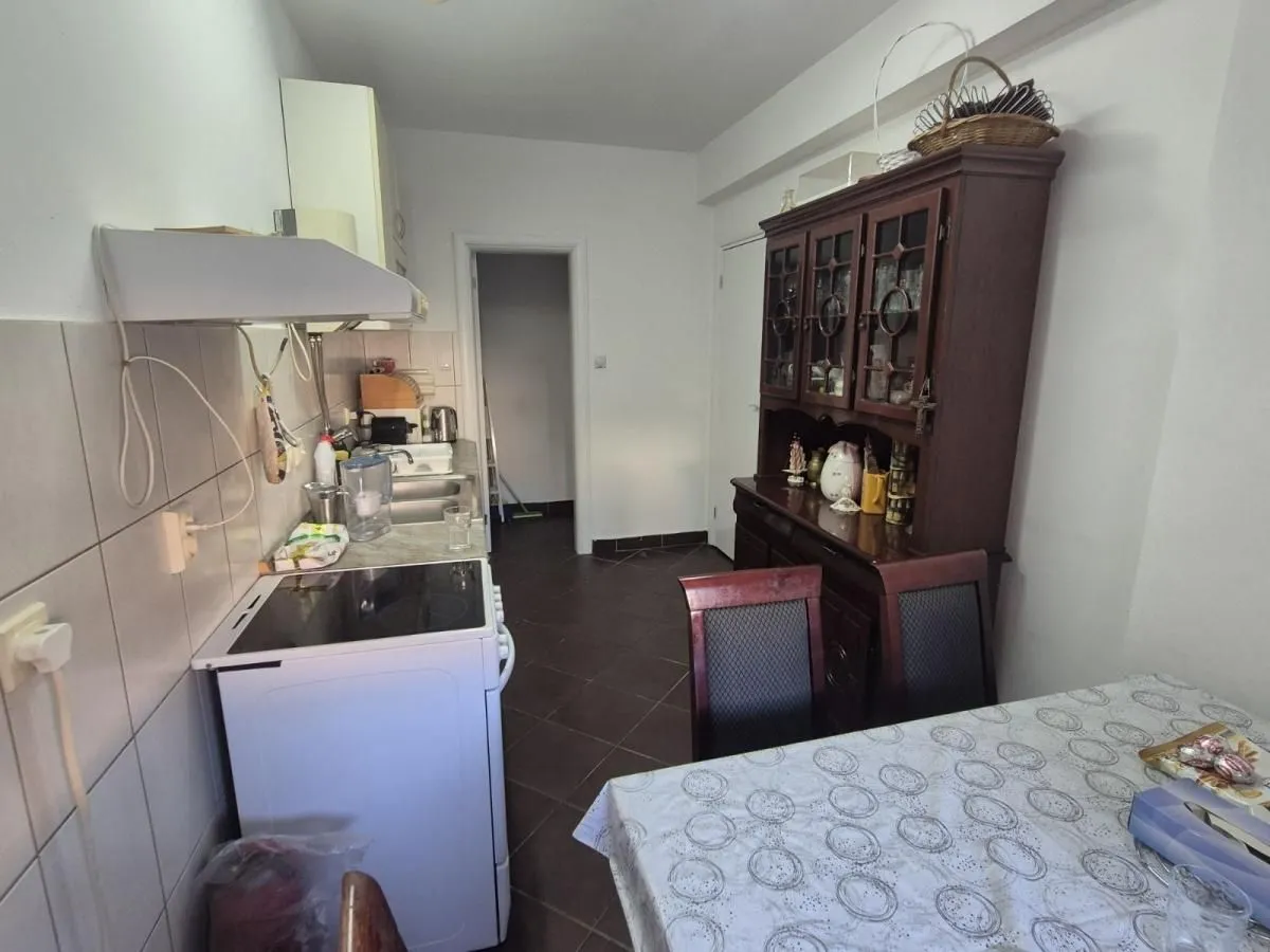 Prodaja, dvosoban stan, 64m², Stari grad, Novi Sad