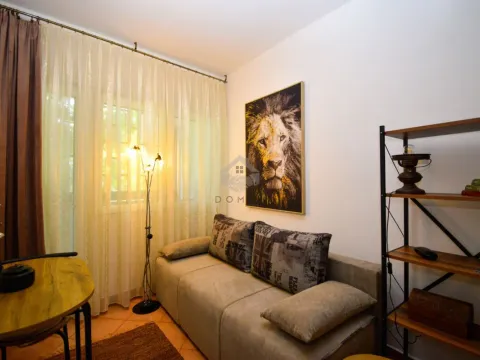 Izdavanje, dvosoban stan, 77m², Tuški Put, Podgorica - image 16
