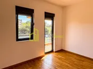 Izdavanje, dvosoban stan, 54m², Blok 9, Podgorica - image 7