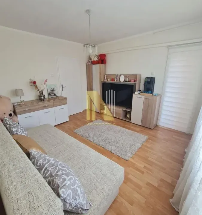 Prodaja, dvosoban stan, 56m², Železnička Stanica, Novi Sad Sve Podlokacije