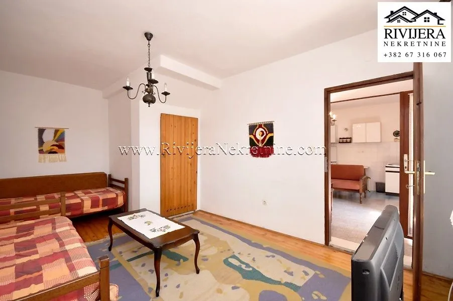 Prodaja, dvosoban stan, 54m², Centar, Herceg Novi