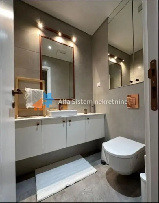 Rent, four bedroom apartment, 147m², Savski Venac, Beograd