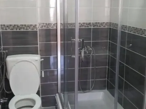 Izdavanje, četvorosoban stan, 90m², Detelinara, Novi Sad Sve Podlokacije - image 10