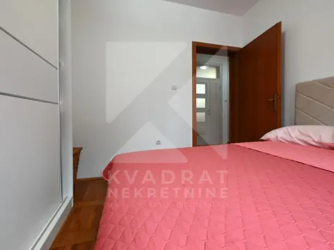 Izdavanje, dvosoban stan, 75m², Zlatica, Podgorica - image 10