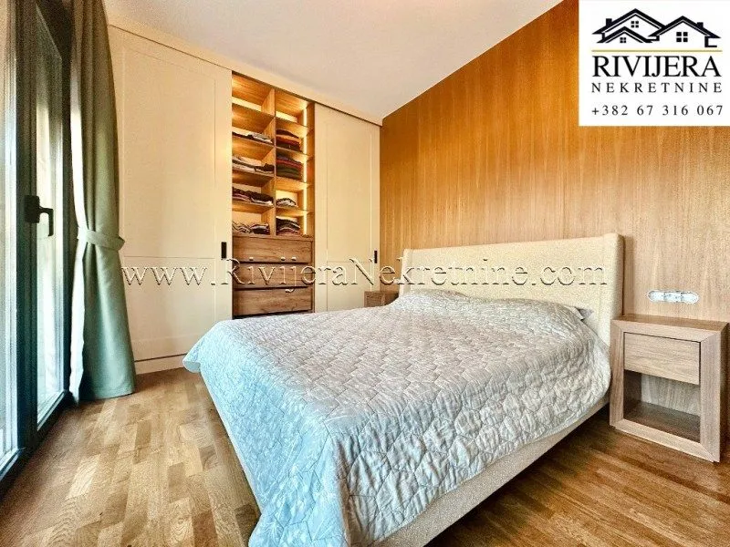 Prodaja, trosoban stan, 160m², Dobrota, Kotor