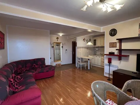 Prodaja, jednosoban stan, 65m², Petrovac, Budva - image 4