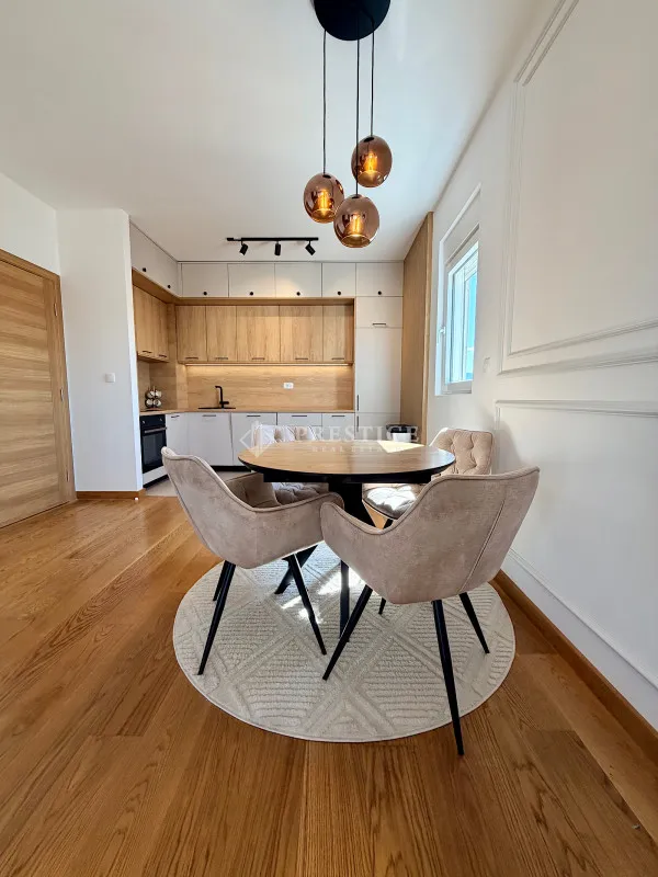 Izdavanje, dvosoban stan, 72m², New City, Podgorica