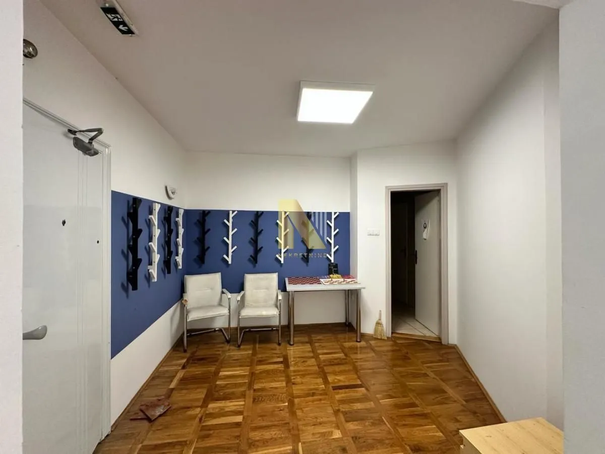 Rent, office space, 182m², Centar, Novi Sad