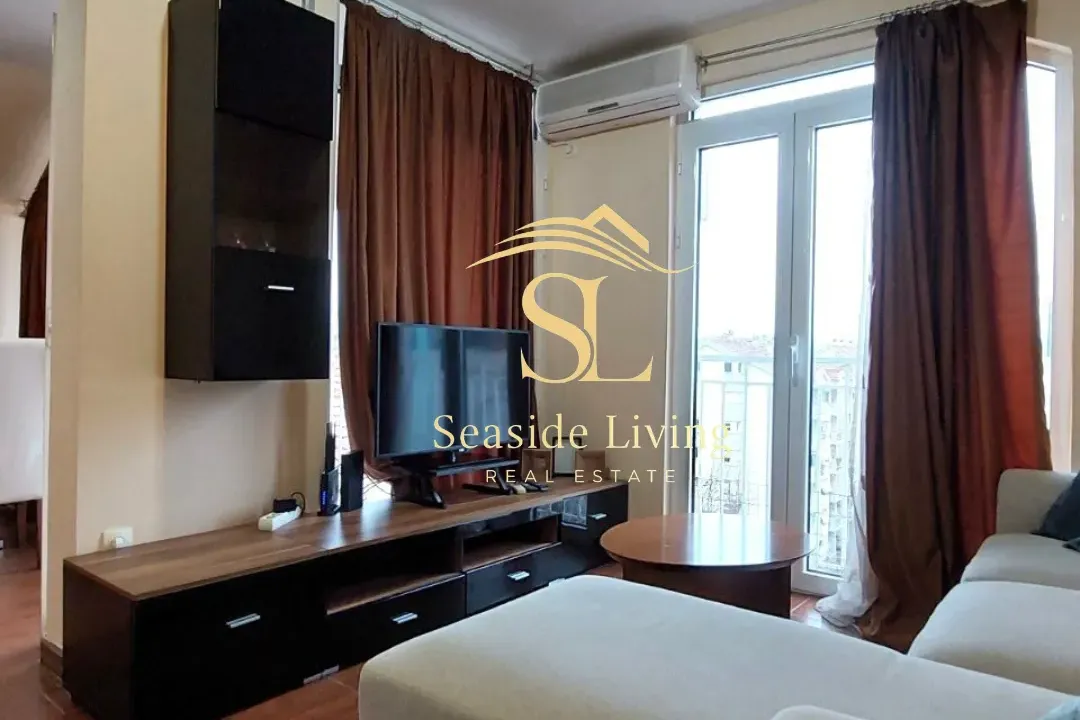 Izdavanje, jednosoban stan, 56m², Centar, Tivat