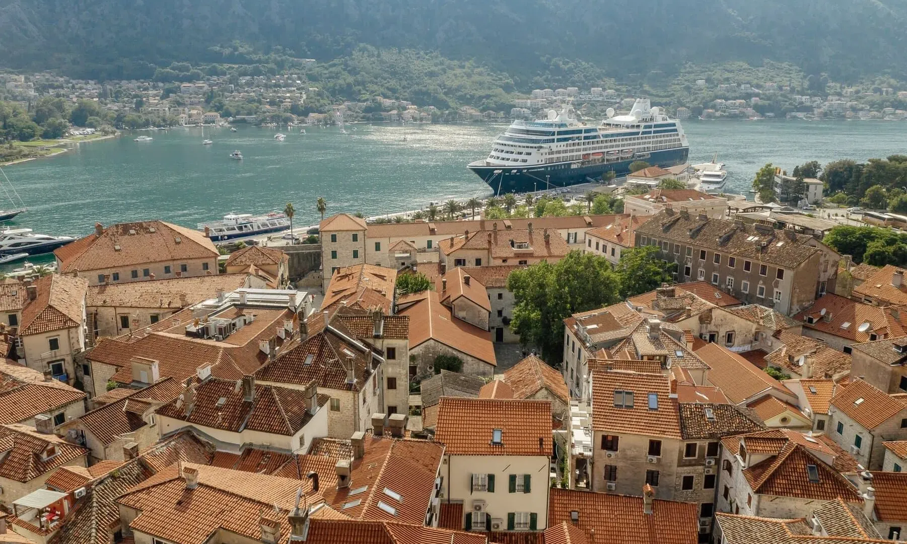 Prodaja, dvosoban stan, 117m², Stari Grad Kotor, Kotor