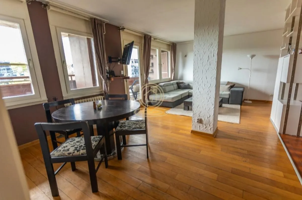 Izdavanje, četvorosoban stan, 90m², Novi Beograd Blok 19, Novi Beograd Sve Podlokacije