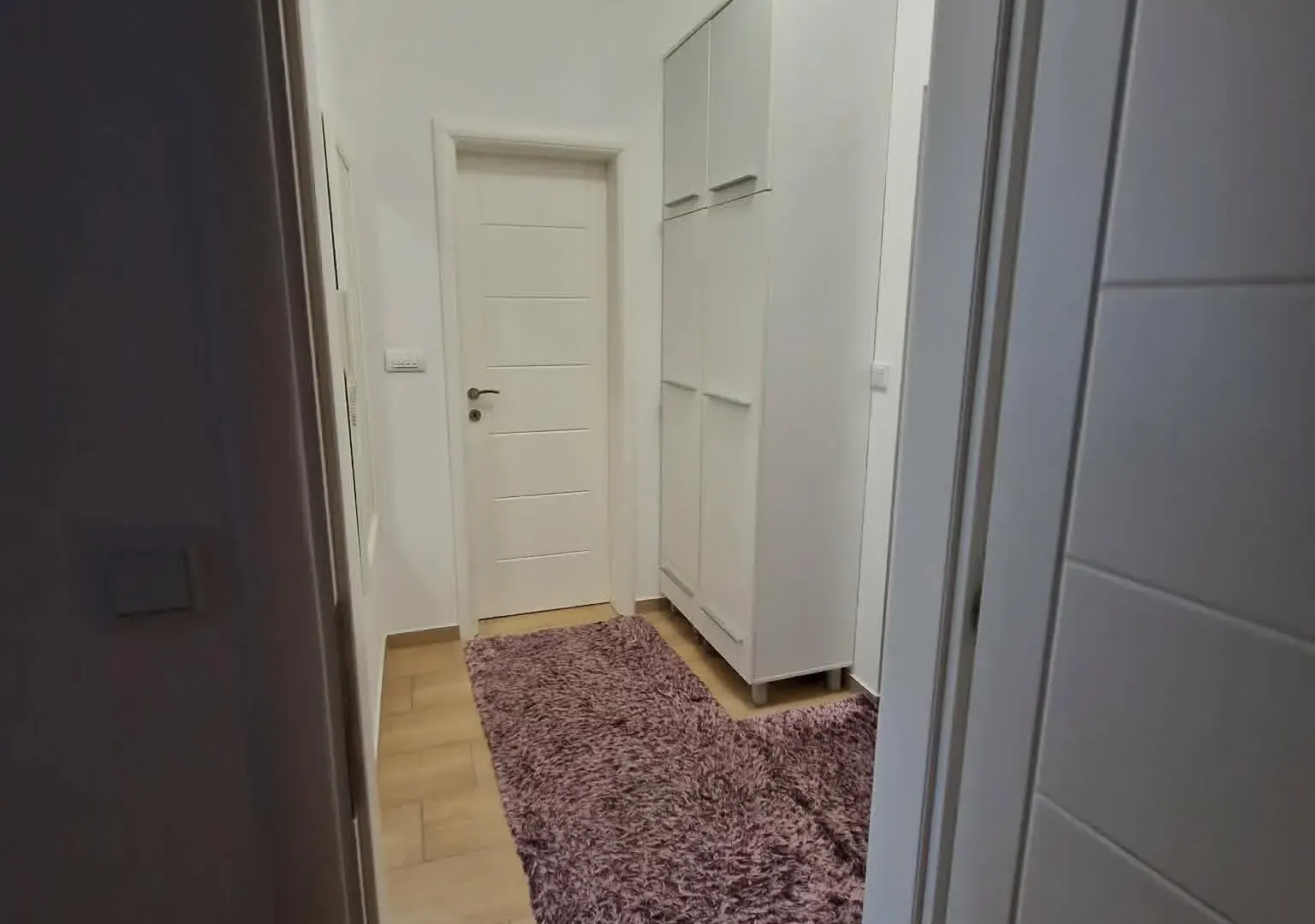 Izdavanje, jednosoban stan, 45m², Drač, Podgorica