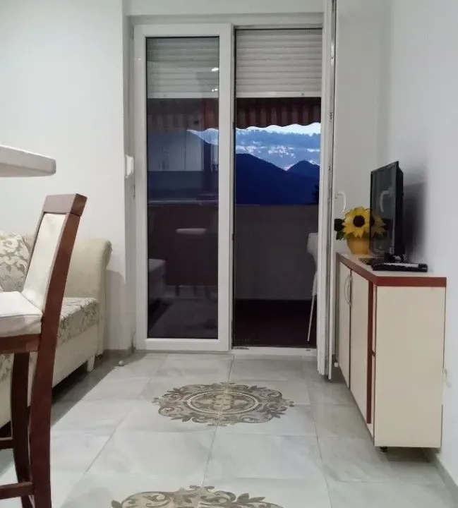 Stan-na-dan, jednosoban stan, 39m², Sveti Stasije, Kotor
