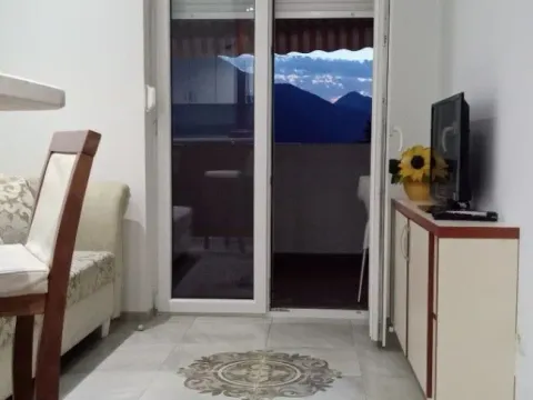 Stan-na-dan, jednosoban stan, 39m², Sveti Stasije, Kotor