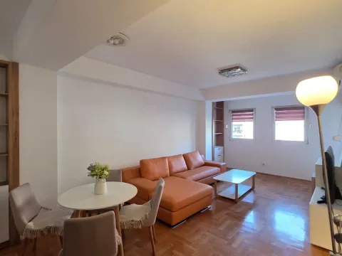 Rent, two bedroom apartment, 75m², City Kvart, Podgorica - image 2