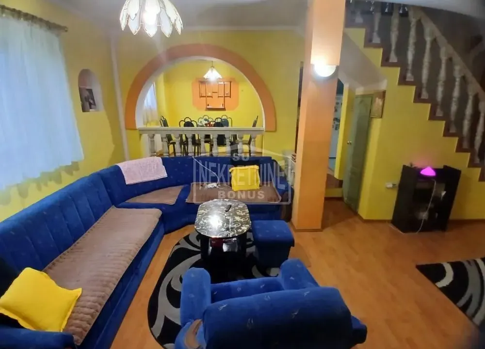 Prodaja, kuća, 192m², Novo Selo, Subotica