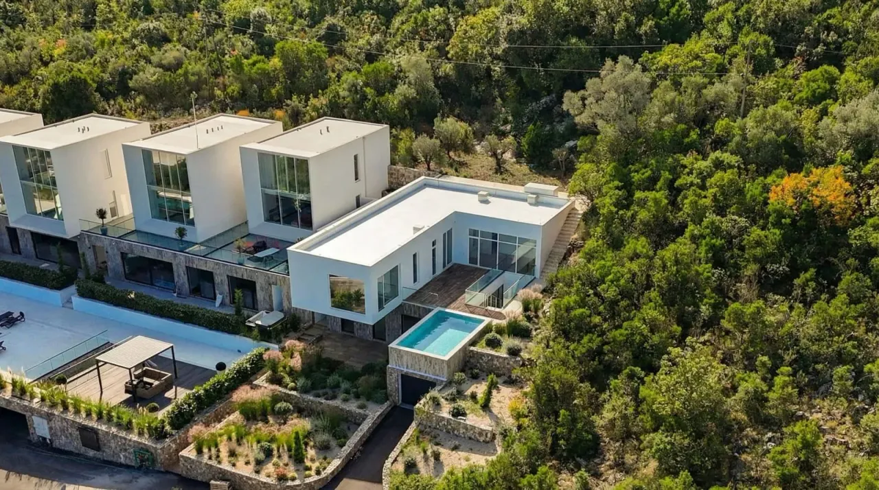 Prodaja, stan, 350m², Krašići, Tivat
