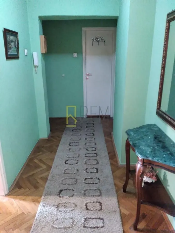Prodaja, trosoban stan, 108m², Tuški Put, Podgorica