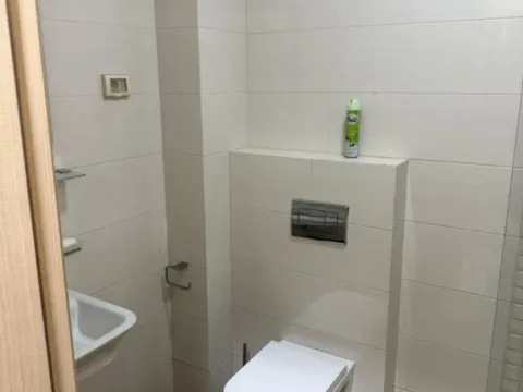 Izdavanje, jednosoban stan, 47m², City Kvart, Podgorica - image 7