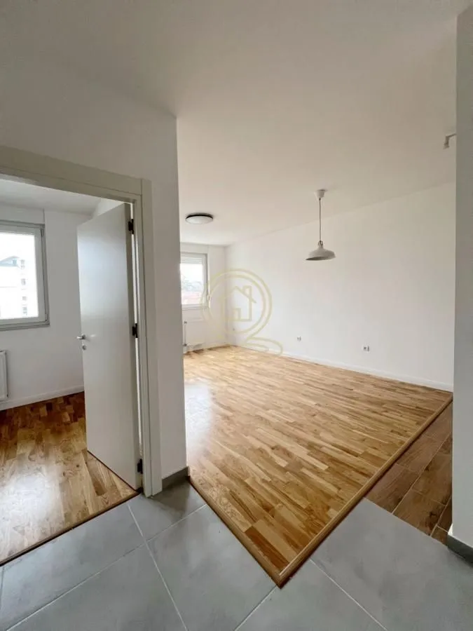 Izdavanje, dvosoban stan, 42m², Petrovaradin, Novi Sad