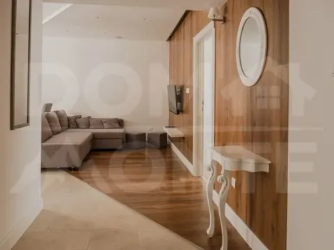Rent, two bedroom apartment, 70m², Tivat, Crna Gora - image 17