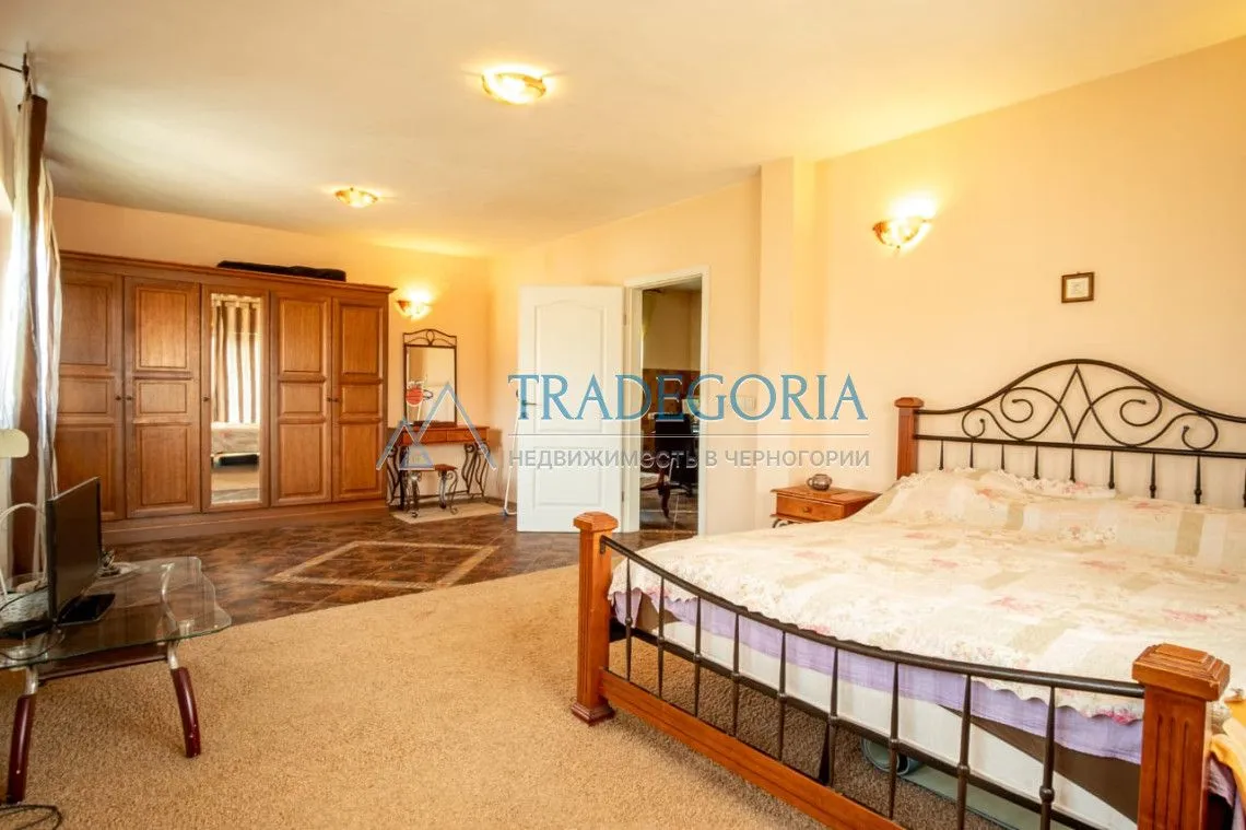 Prodaja, kuća, 180m², Bar, Crna Gora