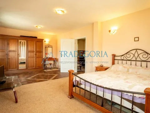 Prodaja, kuća, 180m², Bar, Crna Gora - image 21