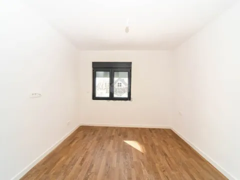 Sale, one bedroom apartment, 50m², Bar, Crna Gora - image 4