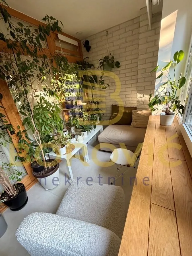 Sale, three bedroom apartment, 85m², Višnjička Banja, Palilula Sve Podlokacije