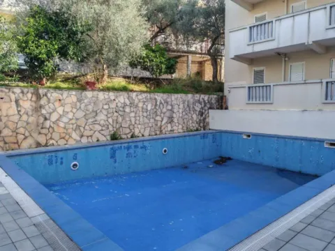 Sale, one bedroom apartment, 55m², Petrovac, Budva - image 9