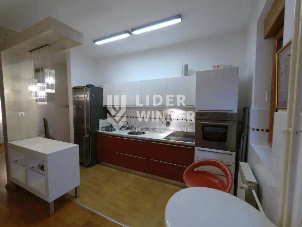 Rent, two bedroom apartment, 78m², Kalenić Pijaca, Vračar Sve Podlokacije