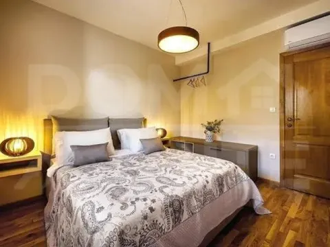 Rent, one bedroom apartment, 50m², Dobrota, Kotor - image 4