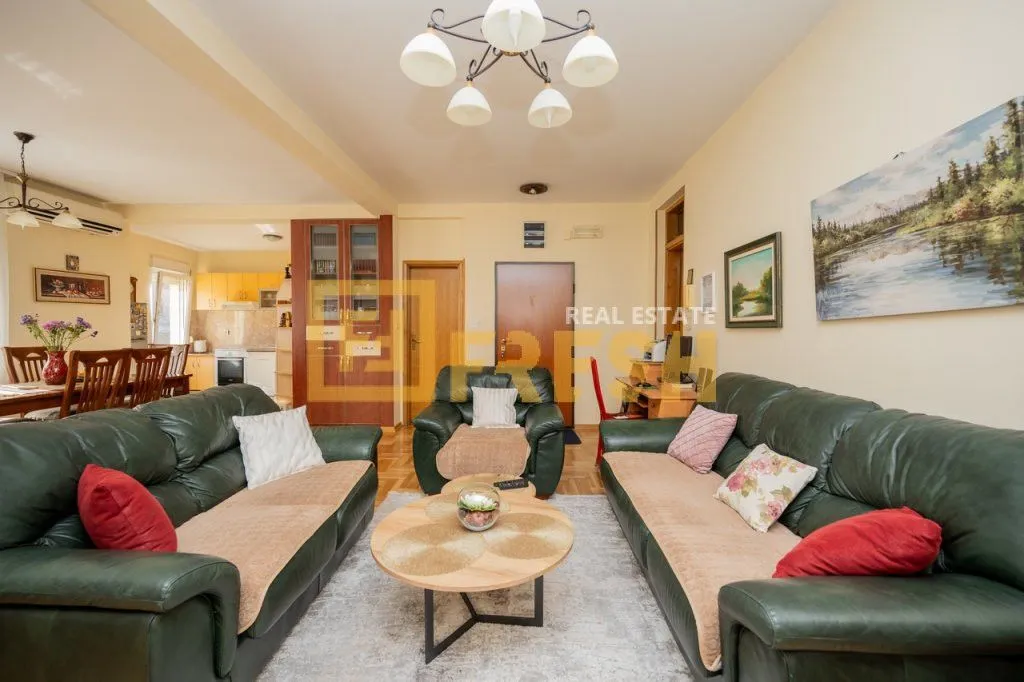Prodaja, trosoban stan, 109m², Momišići, Podgorica
