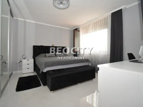 Prodaja, kuća, 345m², Strelište, Pančevo - image 11