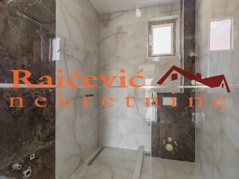 Sale, house, 320m², Voždovac Sve Podlokacije, Beograd - image 15