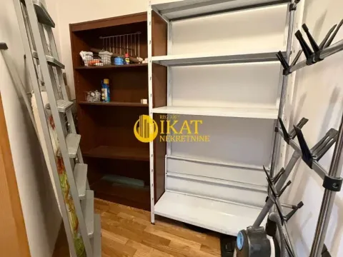 Sale, three bedroom apartment, 78m², Stari Grad, Beograd - image 9