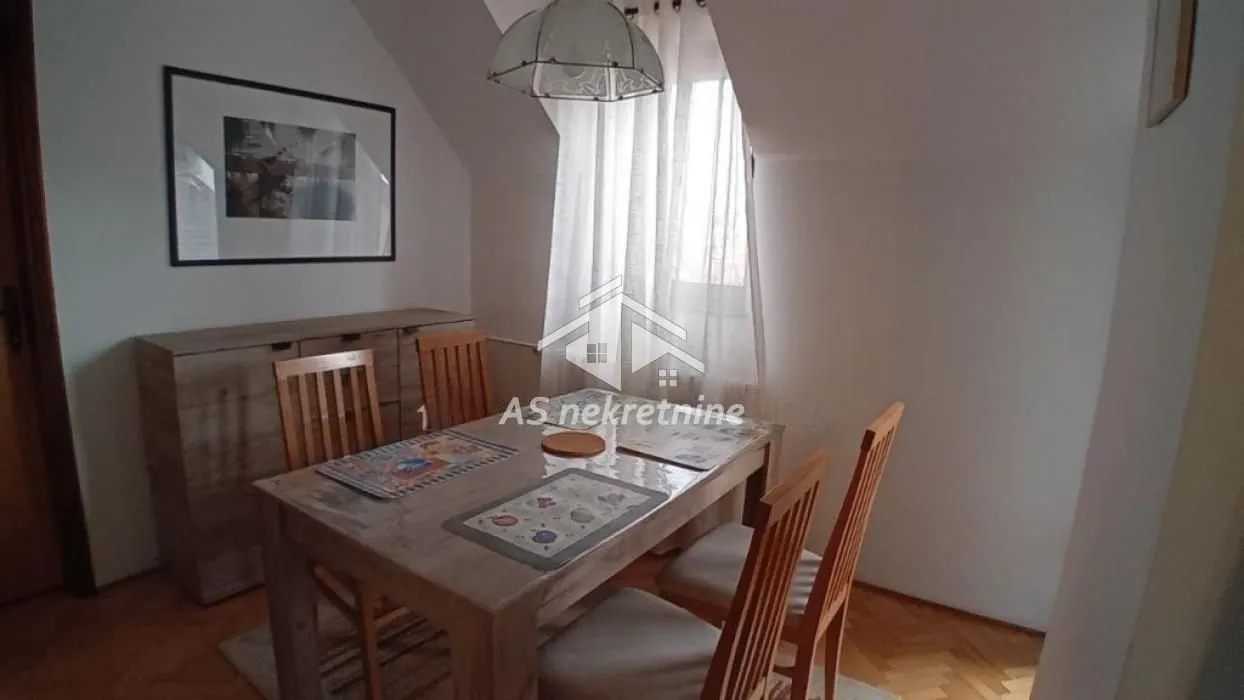 Izdavanje, dvosoban stan, 77m², Južni Bulevar, Vračar Sve Podlokacije