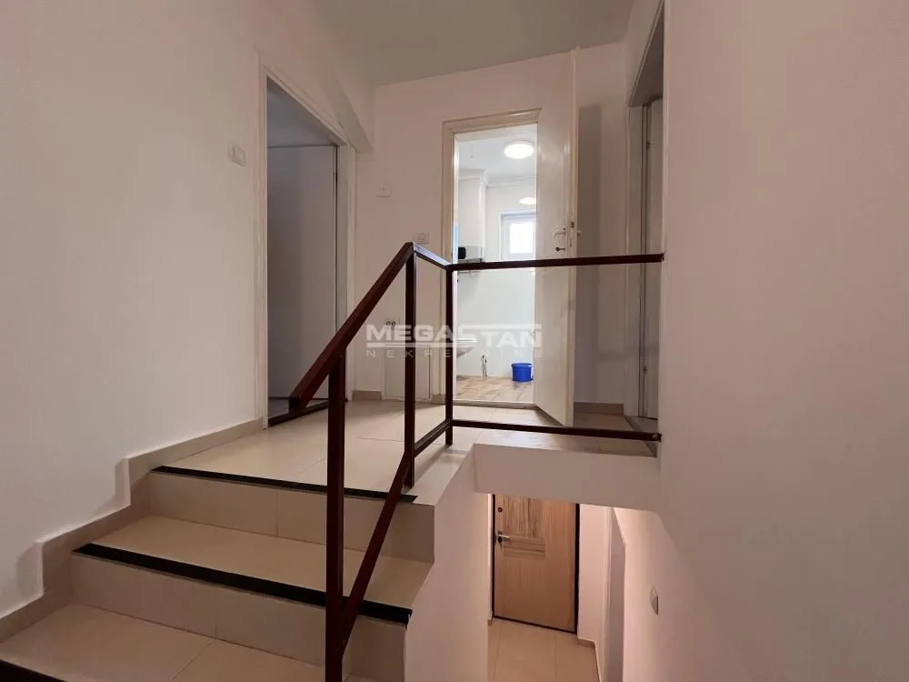 Prodaja, kuća, 184m², Vrčin, Grocka