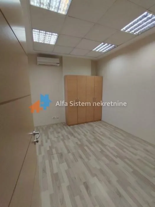 Rent, office space, 210m², Stari Grad, Beograd