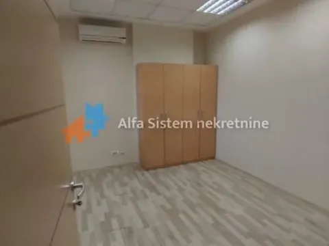 Rent, office space, 210m², Zeleni Venac, Beograd - image 9