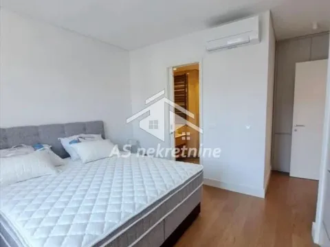 Rent, three bedroom apartment, 93m², Savski Venac, Beograd - image 9