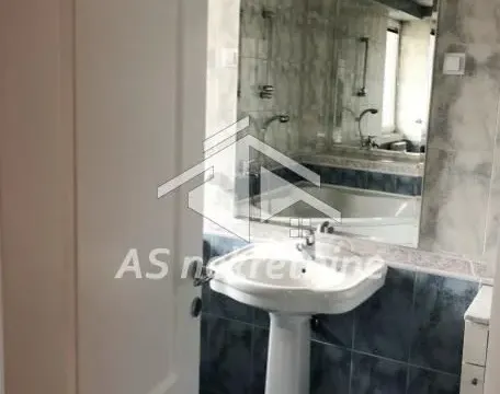 Izdavanje, četvorosoban stan, 144m², Vračar Hram, Vračar Sve Podlokacije - image 16