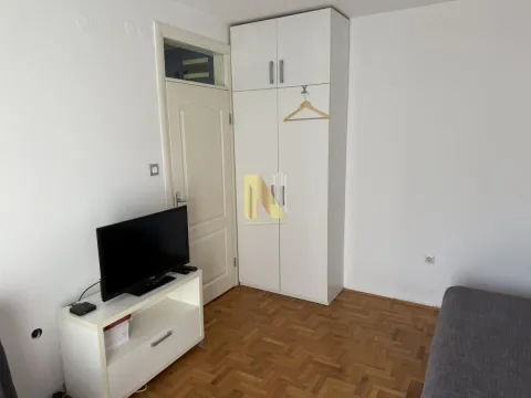 Prodaja, jednosoban stan, 23m², Centar, Novi Sad - image 2
