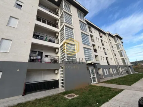 Izdavanje, dvosoban stan, 60m², Stari Aerodrom, Podgorica - image 2
